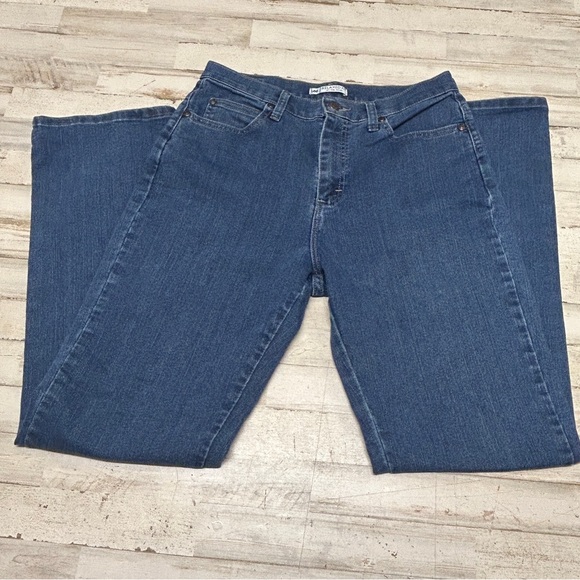 Women’s Lee Relaxed Fit At Waist Straight Leg Midrise Denim Jeans Size 10 Long - Picture 1 of 11